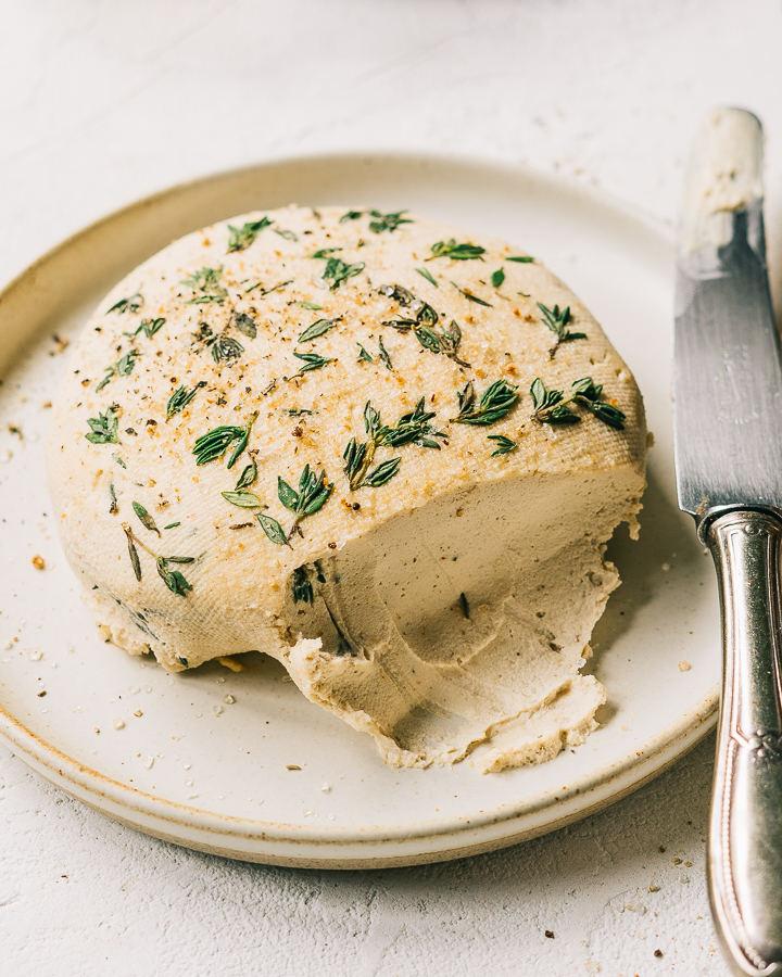 Lemon and Thyme Cashew Cheez